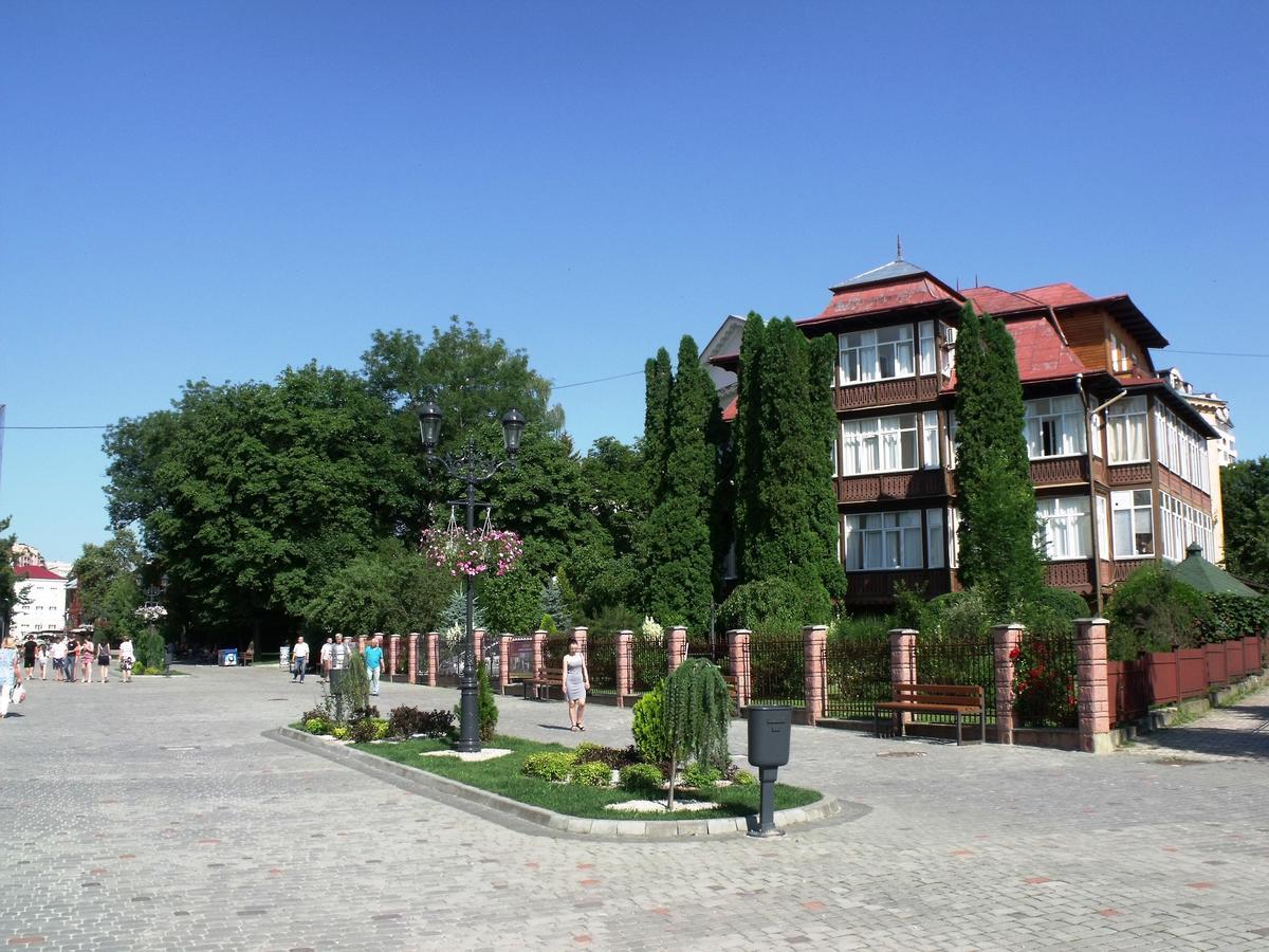 Hotel Сонячна Truskavets Exterior foto